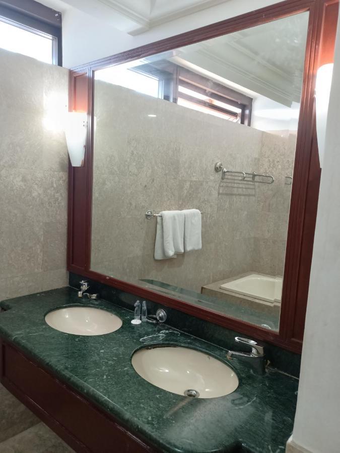 Moonlight Service Suite Kuala Lumpur Exterior foto