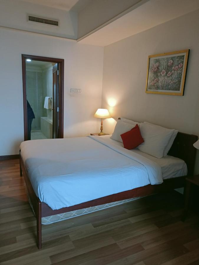 Moonlight Service Suite Kuala Lumpur Exterior foto
